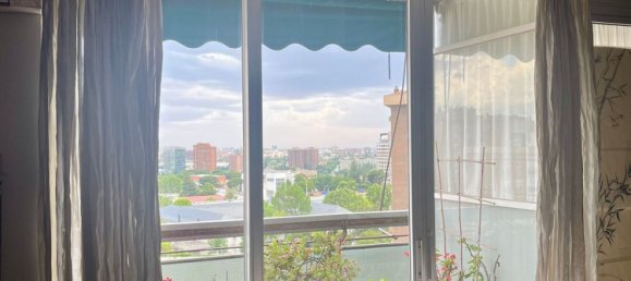 4 bedrooms Apartment in Madrid, Spain No. 157672 3