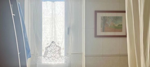 4 bedrooms Apartment in Madrid, Spain No. 157672 9