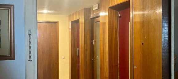 4 bedrooms Apartment in Madrid, Spain No. 157672 22