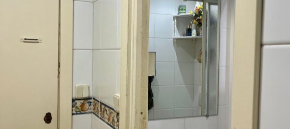 4 bedrooms Apartment in Madrid, Spain No. 157672 16