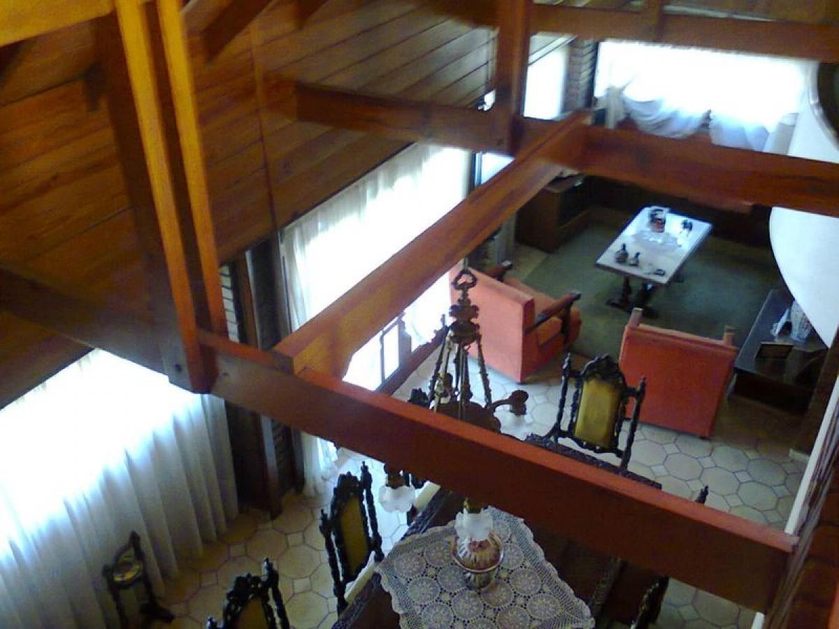 Casa de 3 dormitorios en Mar del Plata, Argentina No. 75065