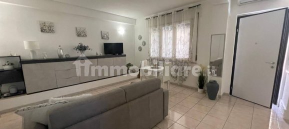 Studio in Guidonia Montecelio, Italy, Nr. 335913 14