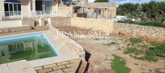 3 bedrooms Apartment in Sannat, Malta No. 884 13