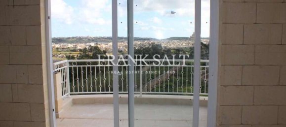 3 bedrooms Apartment in Sannat, Malta No. 884 14