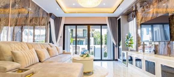 Vivenda T4 em Pattaya, Thailand N.º 74982 12