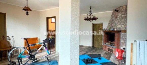 5-salle Villa à Fonteno, Italy No. 33115 38