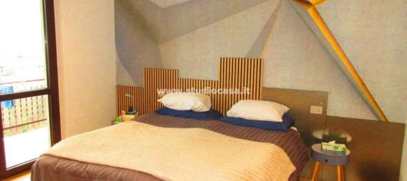 5-salle Villa à Fonteno, Italy No. 33115 31