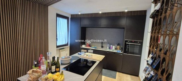 5-salle Villa à Fonteno, Italy No. 33115 14