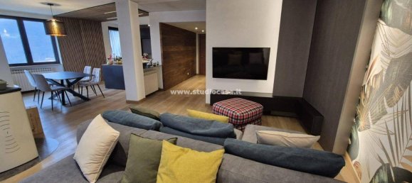 5-salle Villa à Fonteno, Italy No. 33115 28