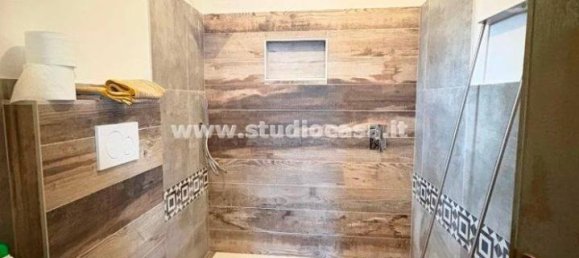 5-salle Villa à Fonteno, Italy No. 33115 42