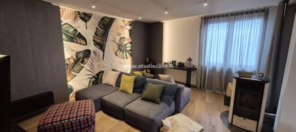 5-salle Villa à Fonteno, Italy No. 33115 30