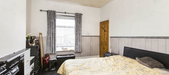 Casa de 3 dormitorios en Elland, United Kingdom No. 2930 7