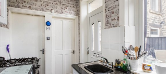 Casa de 3 dormitorios en Elland, United Kingdom No. 2930 6