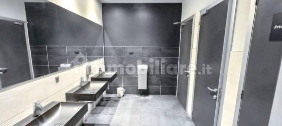 2800m² Commercial property in Lecce, Italy No. 313481 15