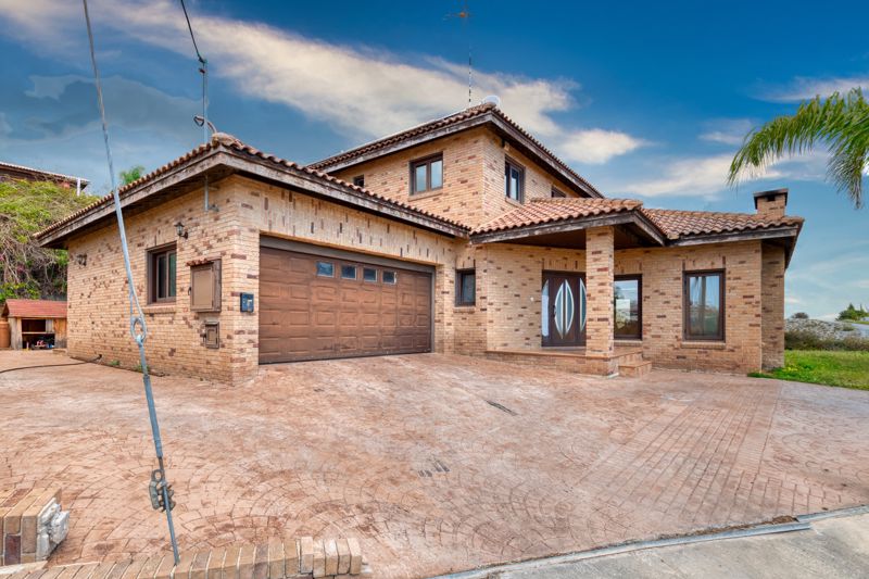 4 chambres Villa à Anglisides, Cyprus No. 9321