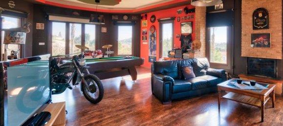 4 chambres Villa à Anglisides, Cyprus No. 9321 3