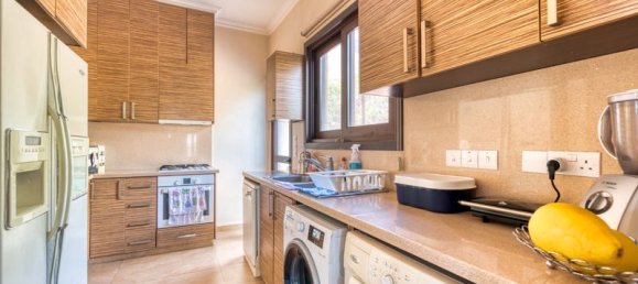 4 chambres Villa à Anglisides, Cyprus No. 9321 10