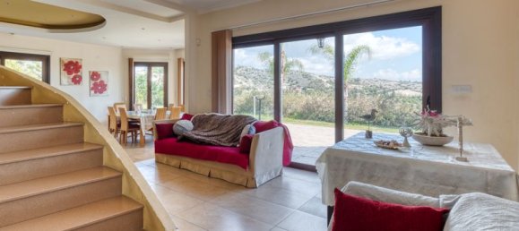 4 chambres villa à vendre à Anglisides, Larnaka, Cyprus № 9321 23