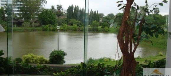 4 bedrooms Condo in Pattaya, Thailand No. 886 14