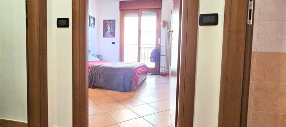 1 Schlafzimmer Wohnung in Limbiate, Italy, Nr. 381375 8