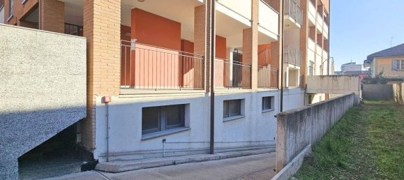 1 Schlafzimmer Wohnung in Limbiate, Italy, Nr. 381375 16