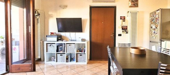 1 Schlafzimmer Wohnung in Limbiate, Italy, Nr. 381375 23