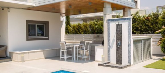 4 chambres villa à vendre à Agios Tychonas, Limassol, Cyprus № 9570 9