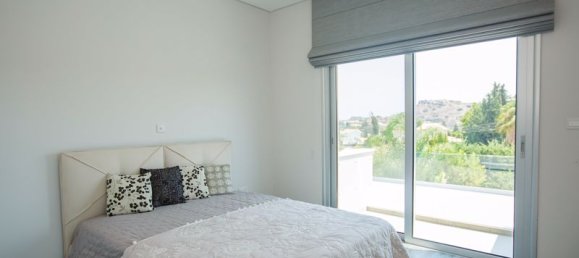 4 bedrooms Villa in Agios Tychonas, Cyprus No. 9570 12