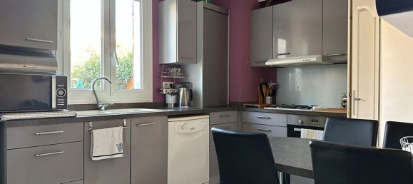 Casa de 4 dormitorios en Orleans, France No. 219643 5