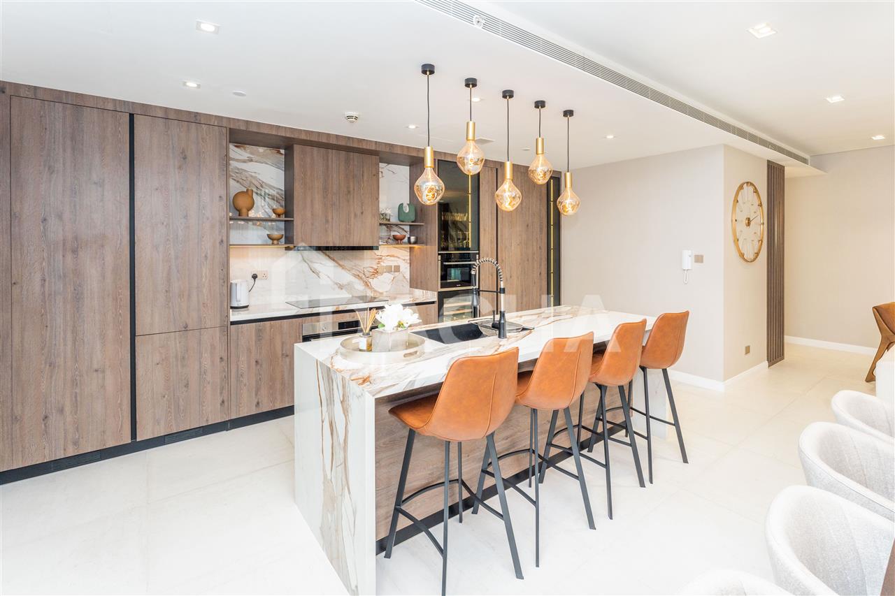 3 bedrooms Apartment in City Walk, UAE No. 27901