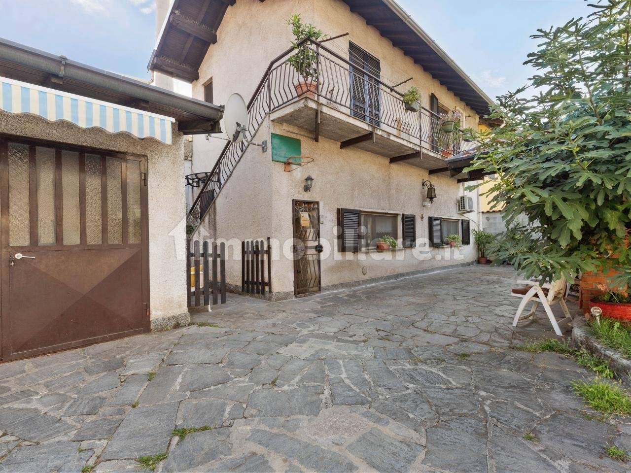 2 bedrooms Apartment in Gallarate, Italy No. 356278