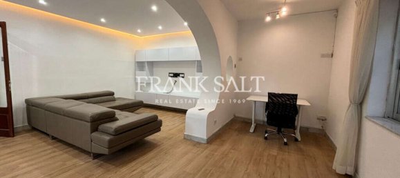 3 Schlafzimmer Villa in Swieqi, Malta, Nr. 29 5