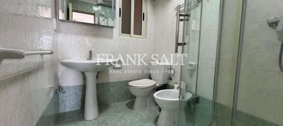 3 Schlafzimmer Villa in Swieqi, Malta, Nr. 29 17