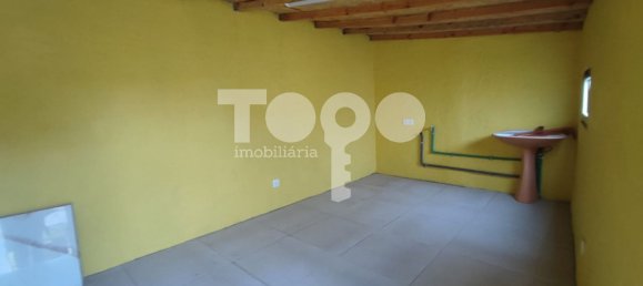 3 bedrooms House in Porto, Portugal No. 187422 8