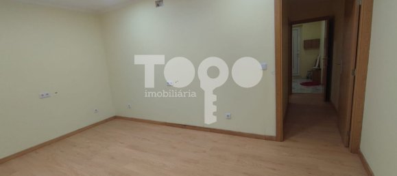 3 bedrooms House in Porto, Portugal No. 187422 3