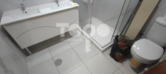 3 bedrooms House in Porto, Portugal No. 187422 4