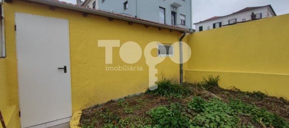 3 bedrooms House in Porto, Portugal No. 187422 9