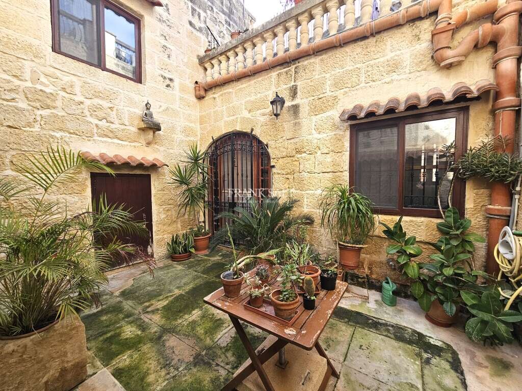 Дом с 3 спальнями в Моста, Мальта № 2087