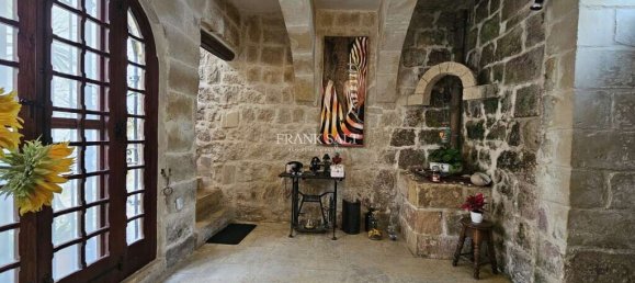 Дом с 3 спальнями в Моста, Мальта № 2087 14