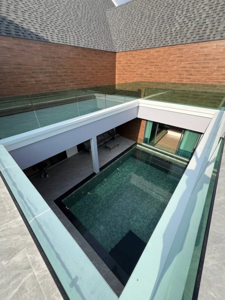 5 chambres Maison à Pattaya, Thailand No. 72847