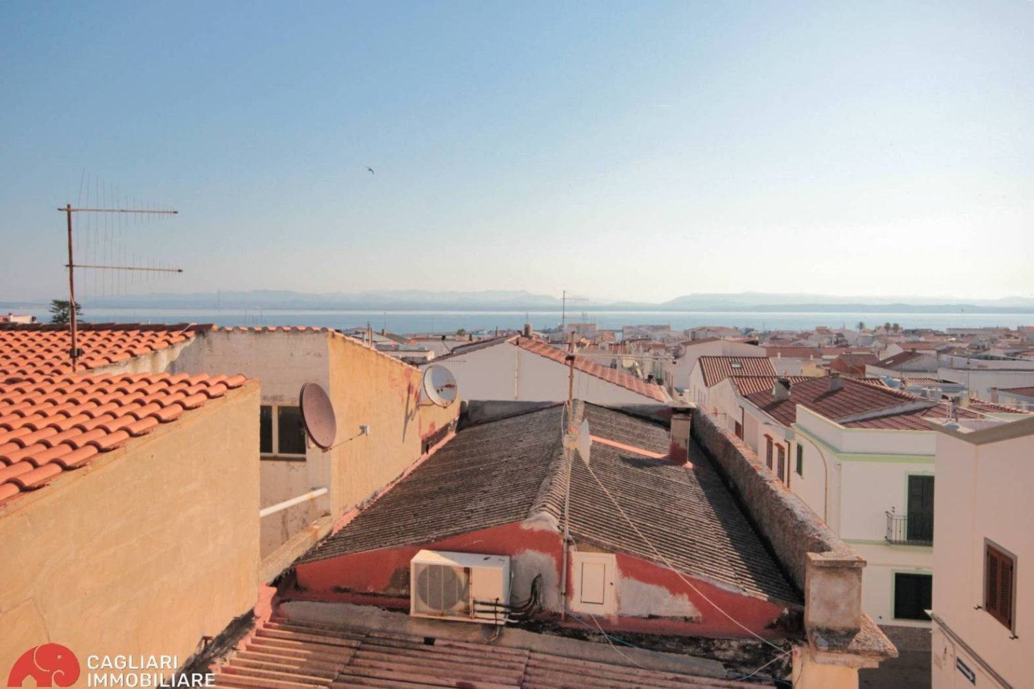 Casa de 5 dormitorios en Sardinia, Italy No. 325020