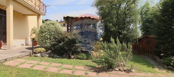 2 bedrooms Apartment in Sotto il Monte Giovanni XXIII, Italy No. 301936 2