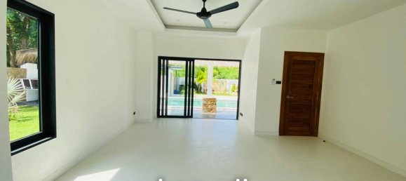 4 bedrooms Villa in Ko Samui, Thailand No. 24629 5