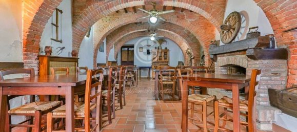 24 bedrooms House in Castiglione del Lago, Italy No. 119390 11