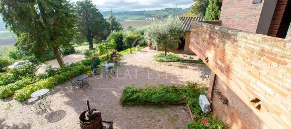 24 bedrooms House in Castiglione del Lago, Italy No. 119390 9