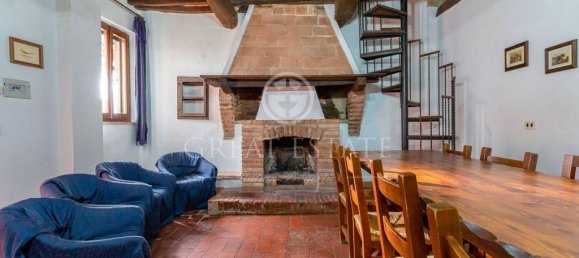 24 bedrooms House in Castiglione del Lago, Italy No. 119390 17