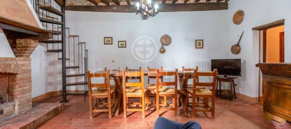 24 bedrooms House in Castiglione del Lago, Italy No. 119390 18