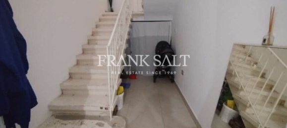 2 bedrooms Maisonette in Zabbar, Malta No. 2909 2