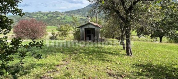 9 bedrooms House in Tizzano Val Parma, Italy No. 310754 5