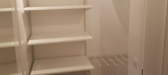 Studio à Serris, France No. 334526 6